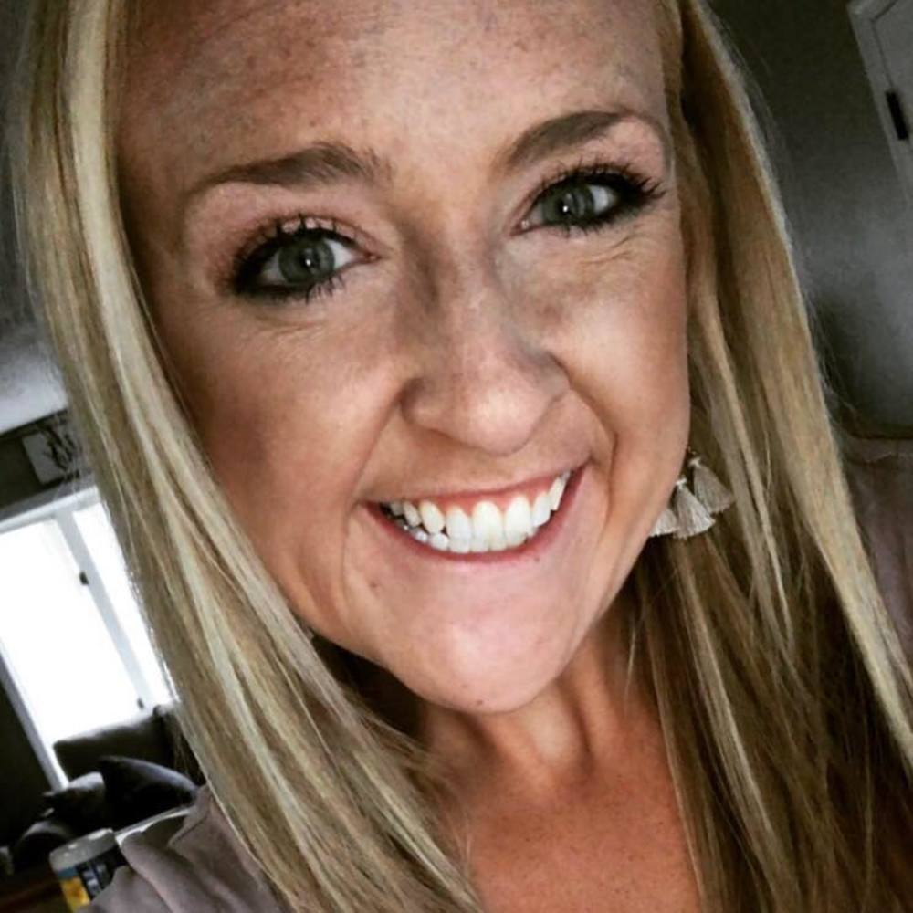 Meet your Posher, Courtney